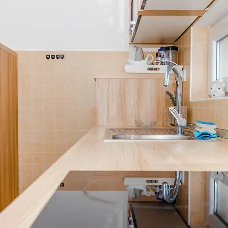 Apartment Spacious 2-bedroom With Terrace And Parking